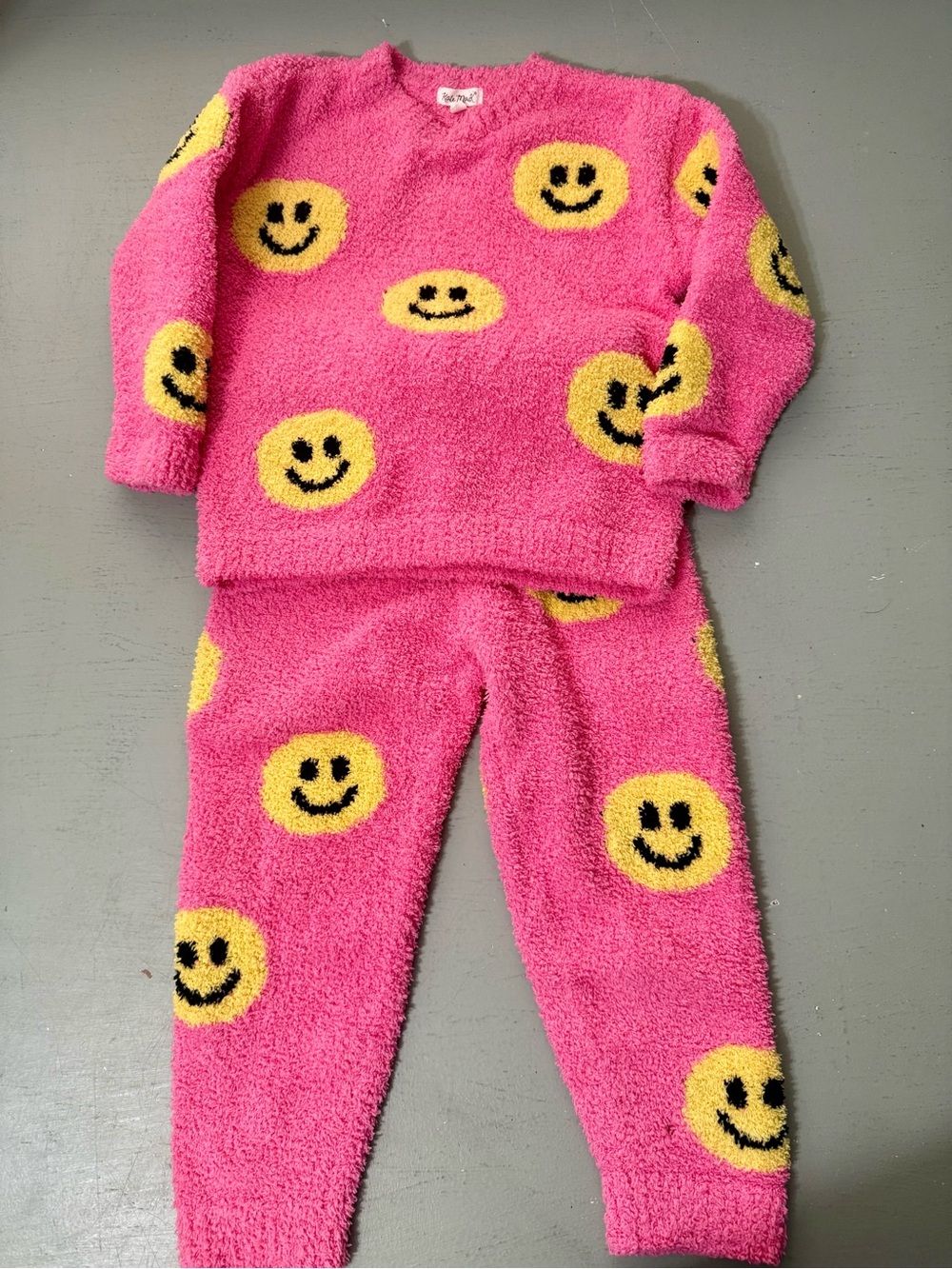 Kids Cozy Fuzzy Set - Pink with Yellow Smiley Faces